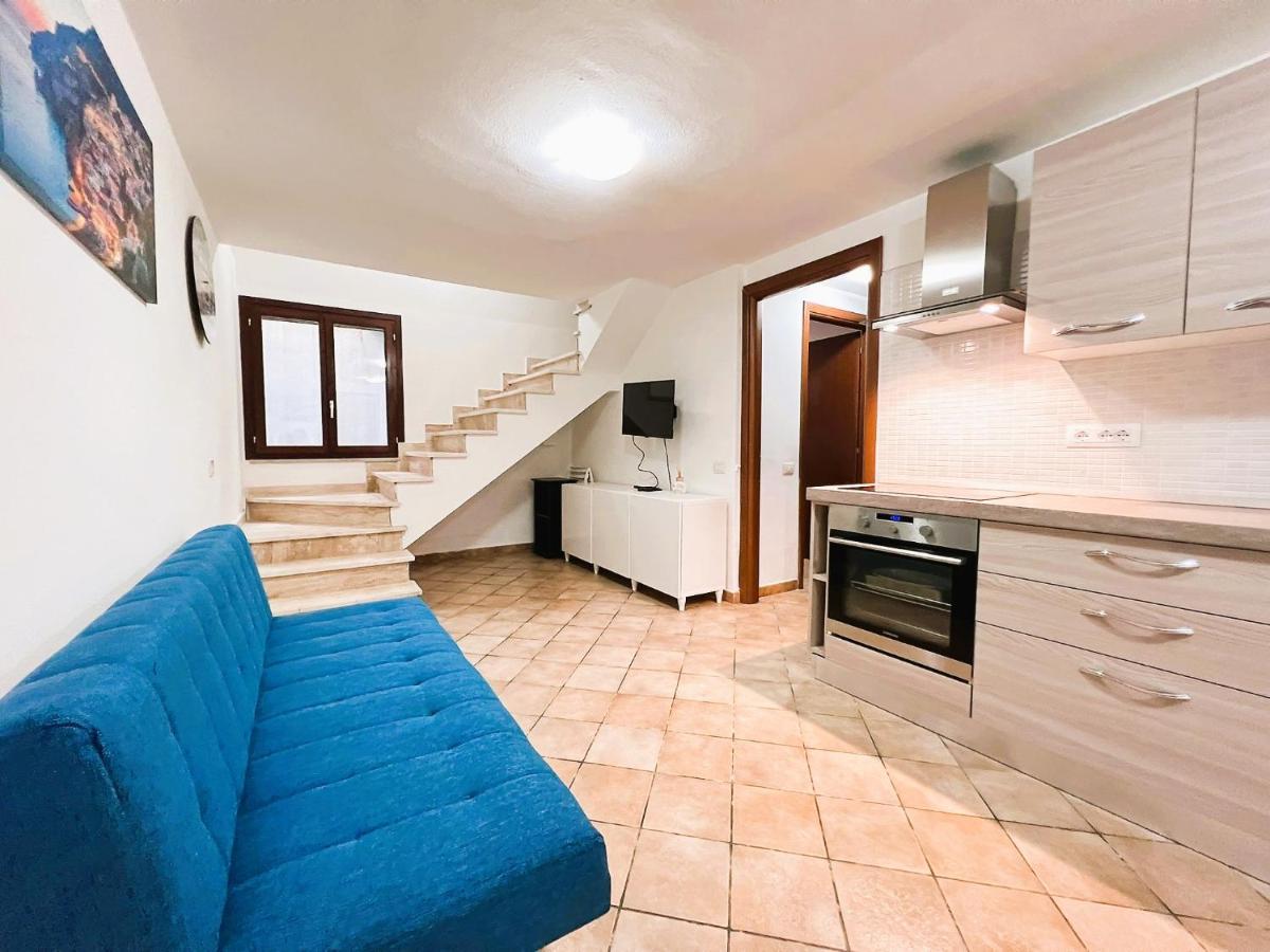 Villa del Moro, FREE WIFI, 300mt from Sinzias' Beach Costa Rei Esterno foto