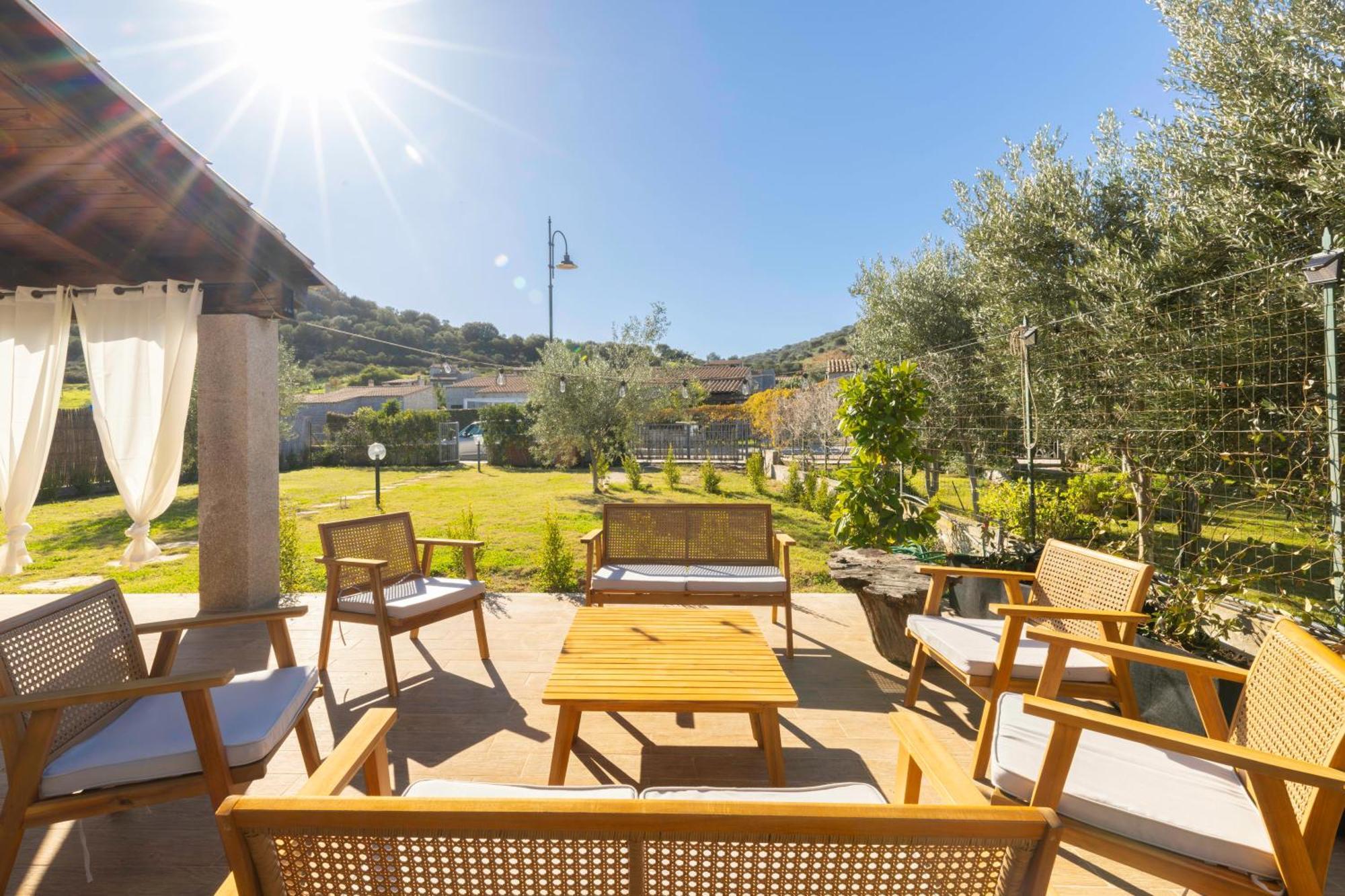 Villa del Moro, FREE WIFI, 300mt from Sinzias' Beach Costa Rei Esterno foto
